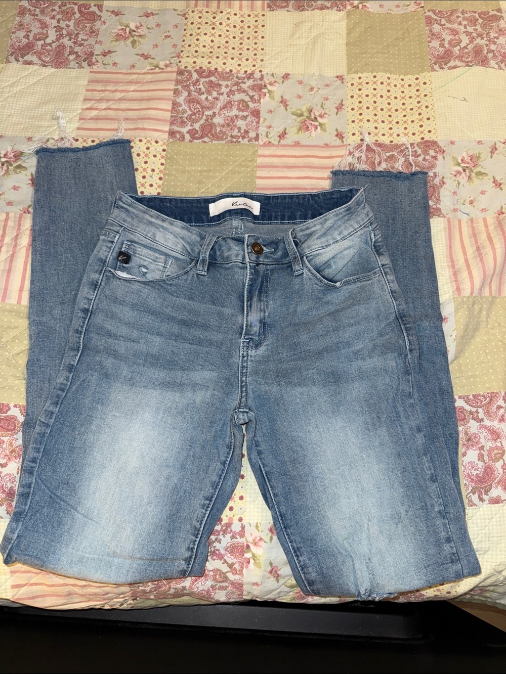 KanCan Distressed Ankle Jeans in Blue